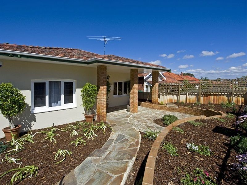 70 Swansea Street, East Victoria Park WA 6101