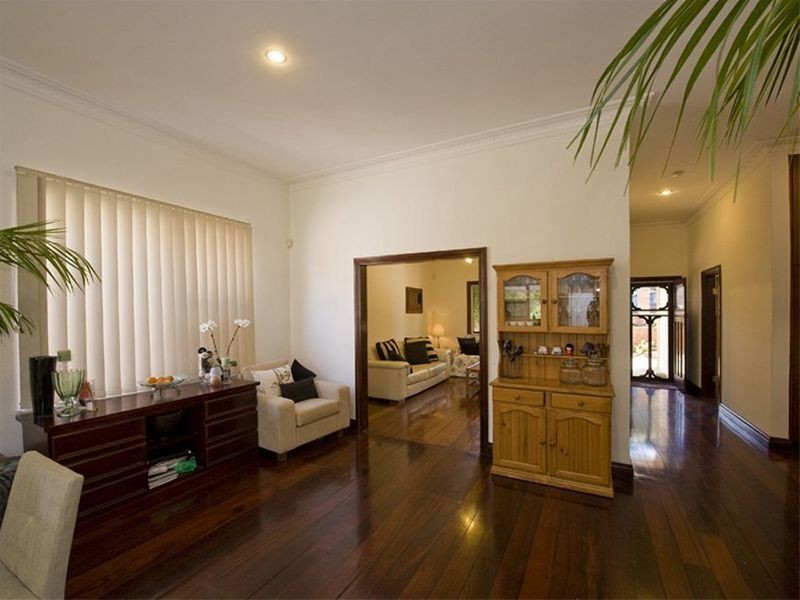 70 Swansea Street, East Victoria Park WA 6101