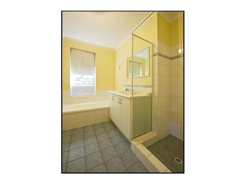 95 Kitchener Avenue, Victoria Park WA 6100