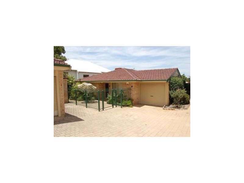 4/24  Canterbury Terrace, East Victoria Park WA 6101