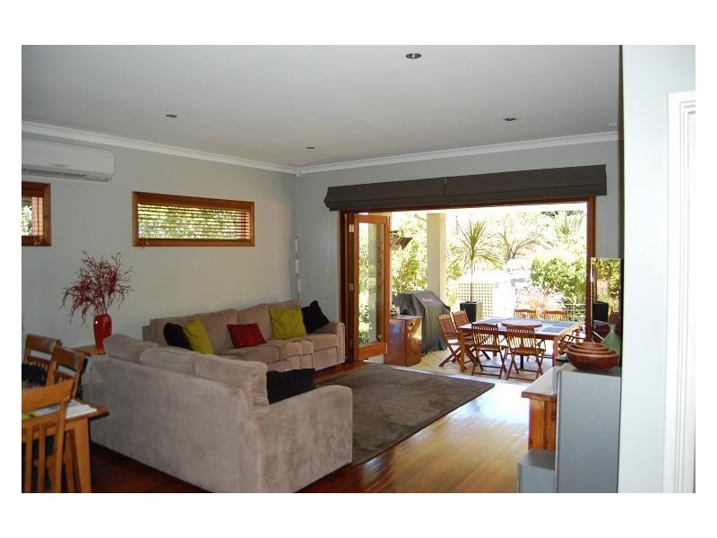 6 Canny Road, St James WA 6102