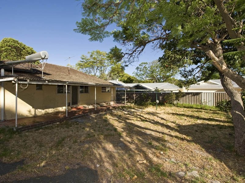 133 Mars Street, Carlisle WA 6101