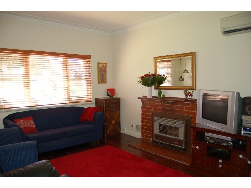 25 Victoria Street, St James WA 6102