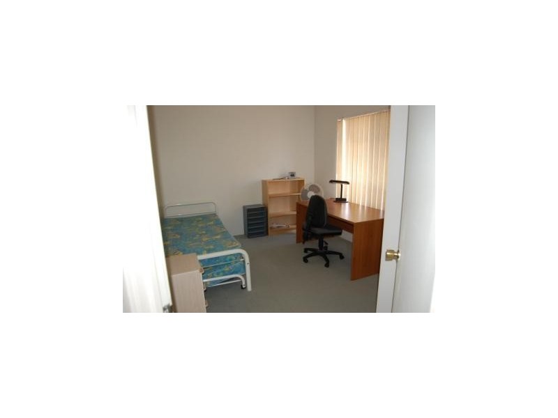 1/7 Gochean Avenue, Bentley WA 6102