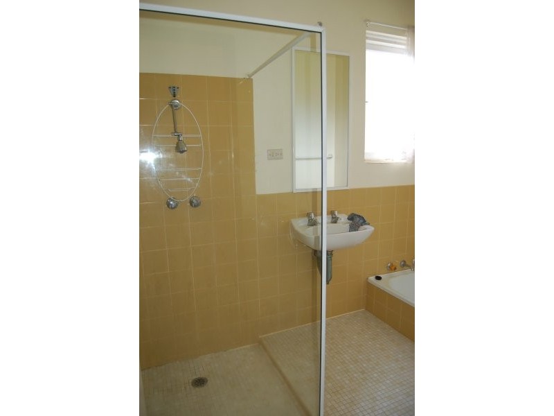 4 Woodford Road, Lynwood WA 6147