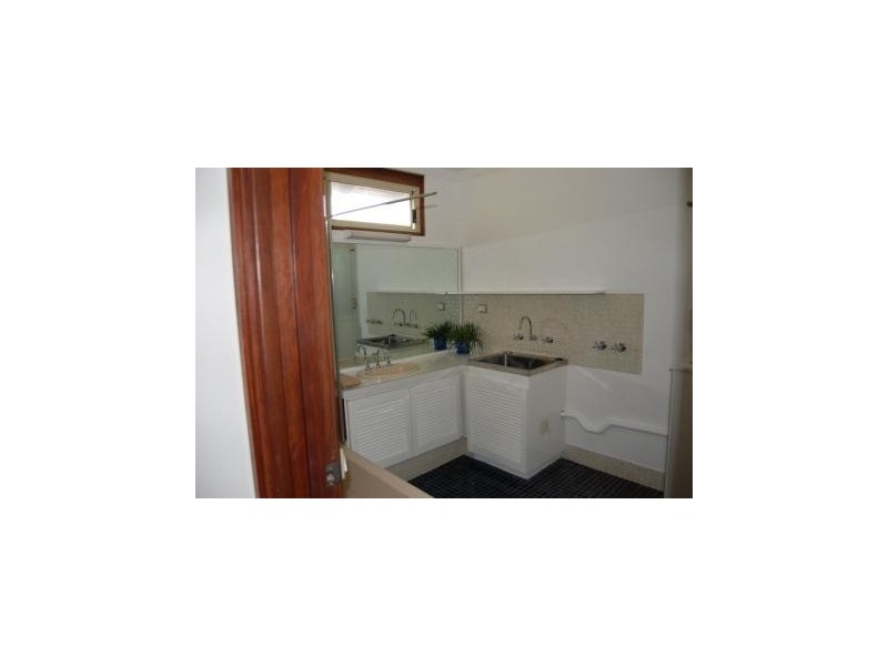 10/25 Comer Street, Como WA 6152