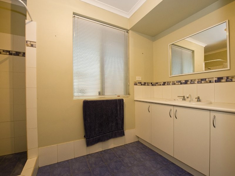 95 Kitchener Avenue, Victoria Park WA 6100