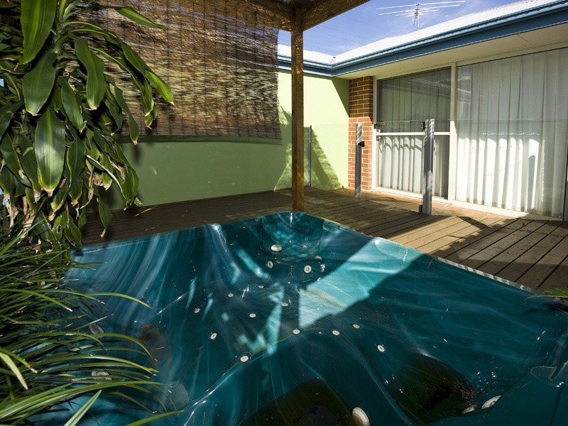 95 Kitchener Avenue, Victoria Park WA 6100