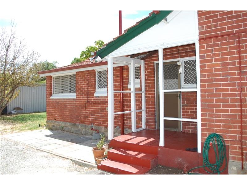 435 Berwick Street, St James WA 6102