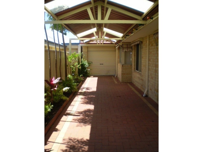 13 The Bridgeway, Canning Vale WA 6155