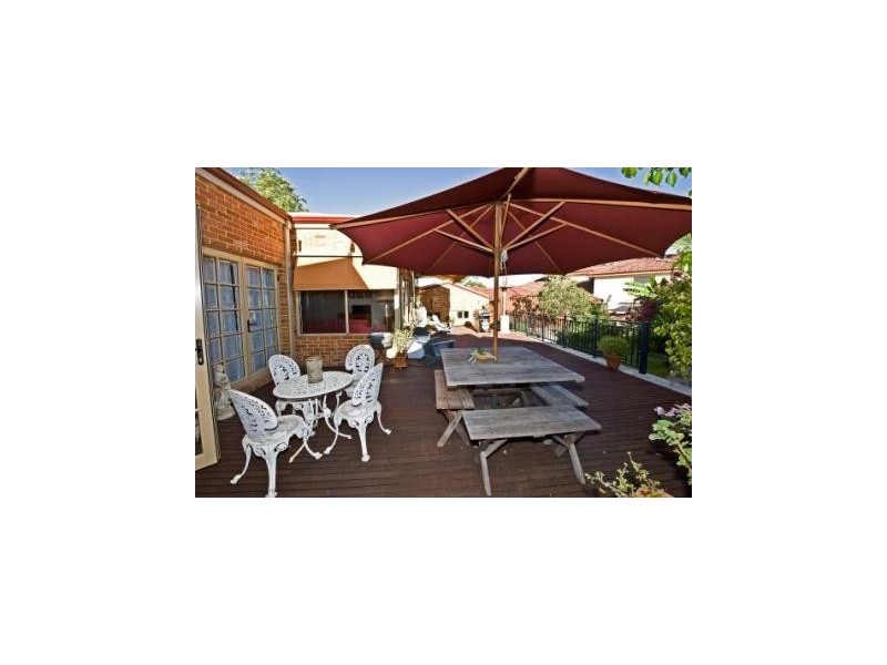 2 Pinedale Street, East Victoria Park WA 6101