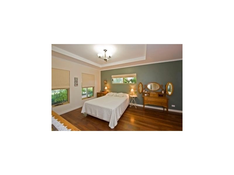 2 Pinedale Street, East Victoria Park WA 6101