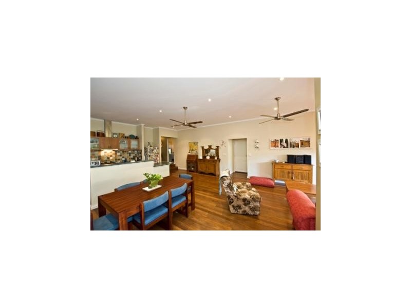 2 Pinedale Street, East Victoria Park WA 6101