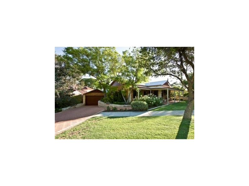 2 Pinedale Street, East Victoria Park WA 6101