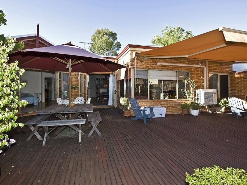 2 Pinedale Street, East Victoria Park WA 6101