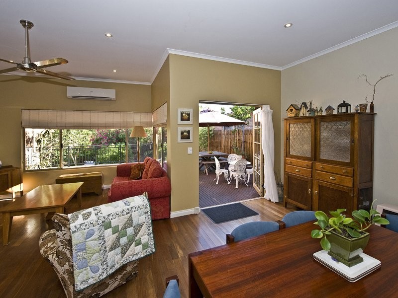 2 Pinedale Street, East Victoria Park WA 6101