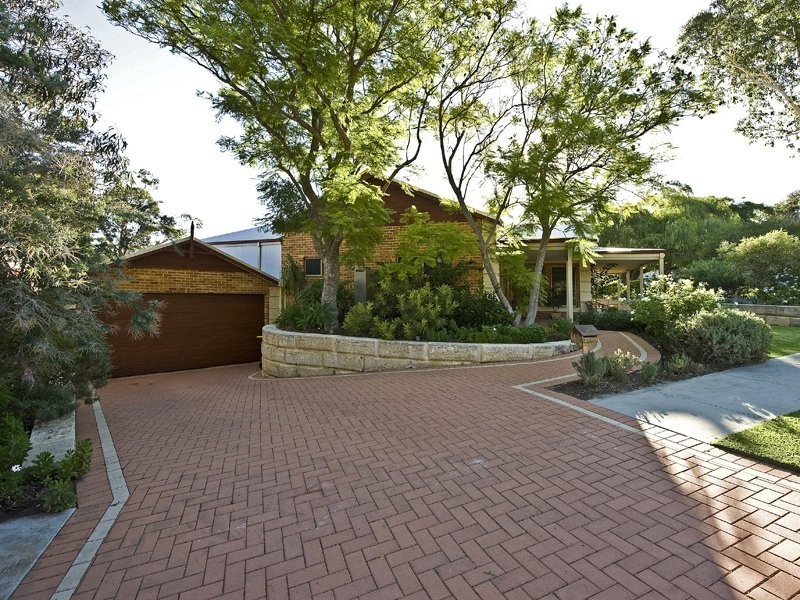 2 Pinedale Street, East Victoria Park WA 6101