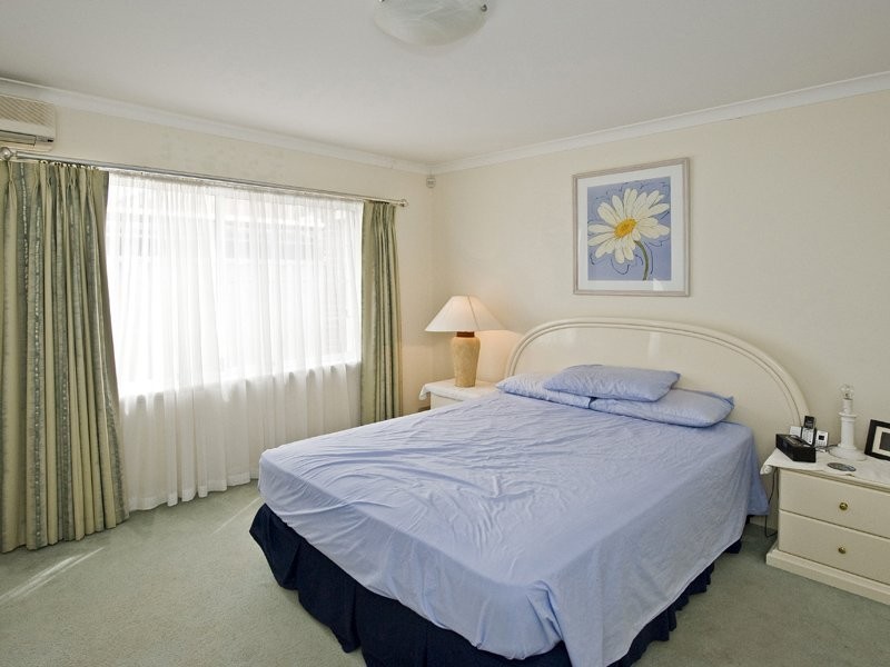 2/344 Mill Point Road, South Perth WA 6151