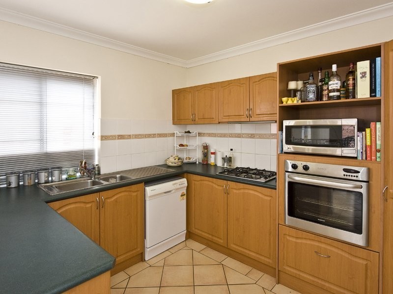 2/344 Mill Point Road, South Perth WA 6151