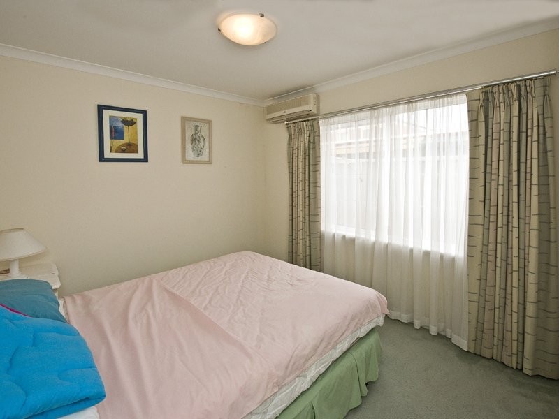2/344 Mill Point Road, South Perth WA 6151