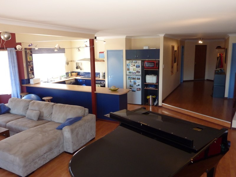 13 Plummer Street, East Victoria Park WA 6101