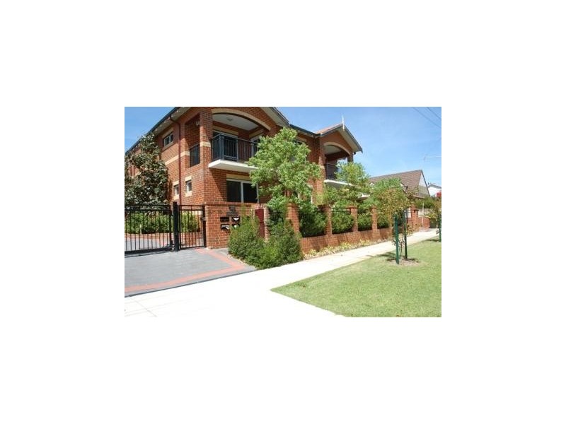 2/8-10 Salford Street, Victoria Park WA 6100