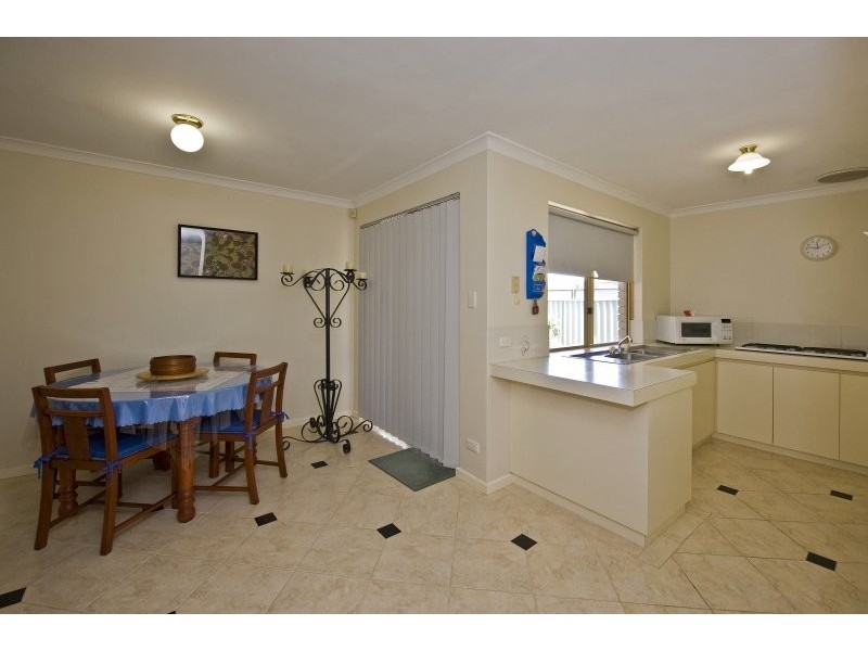 1/43 Chesterton Road, Bassendean WA 6054