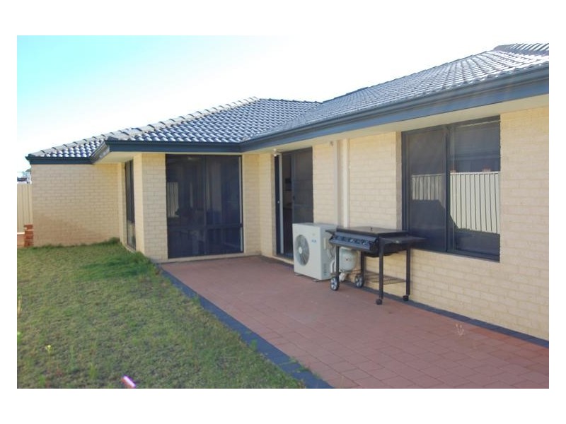 3 Copper Lane, Wattle Grove WA 6107