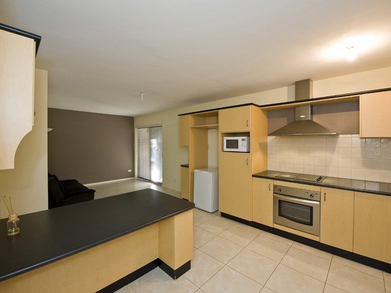 1/76 King George Street, Victoria Park WA 6100