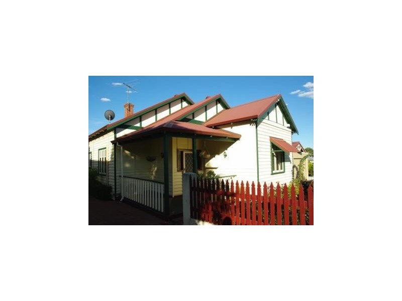 128 Hubert Street, East Victoria Park WA 6101