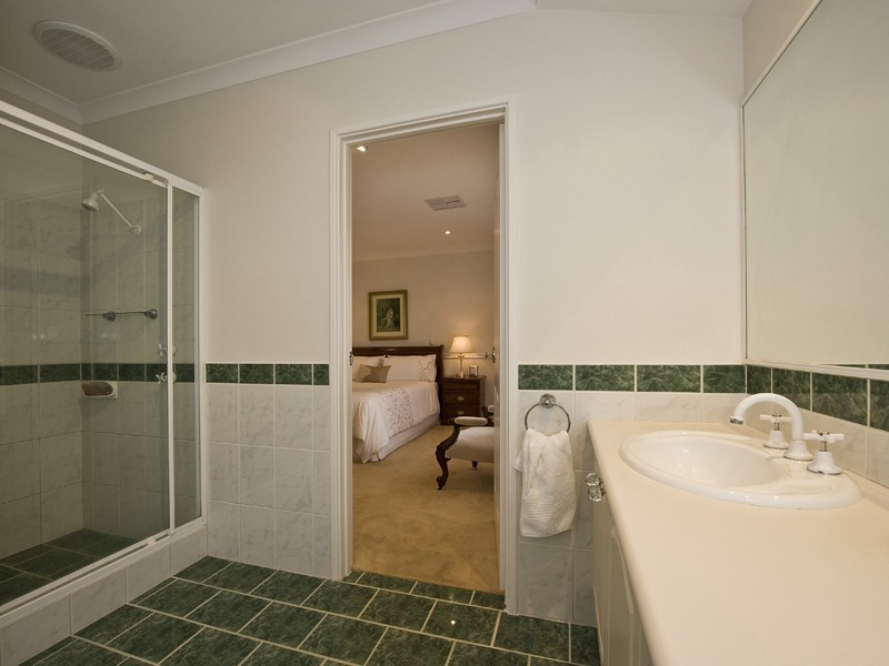 48 Manhattan Avenue, Iluka WA 6028