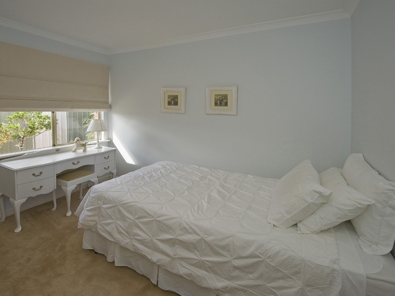 48 Manhattan Avenue, Iluka WA 6028