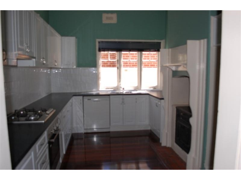 195 Gloucester Street, Victoria Park WA 6100