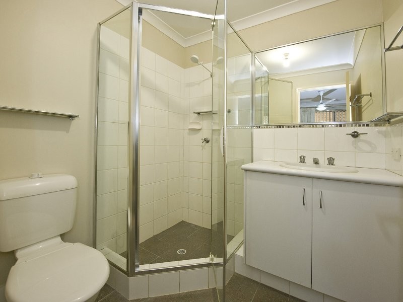 10/24 Burton Street, Cannington WA 6107