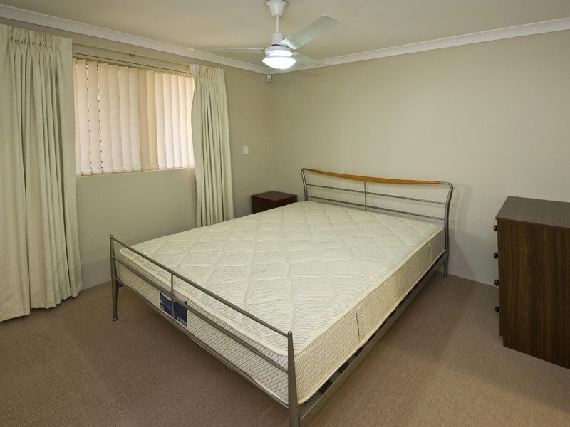 10/24 Burton Street, Cannington WA 6107
