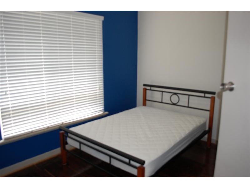 102 Hill View Terrace, St James WA 6102