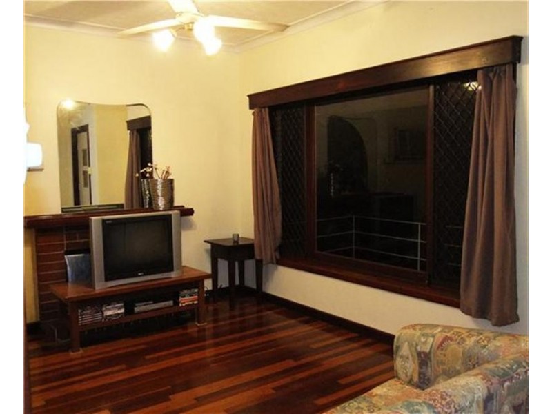 61 Hill View Terrace, St James WA 6102