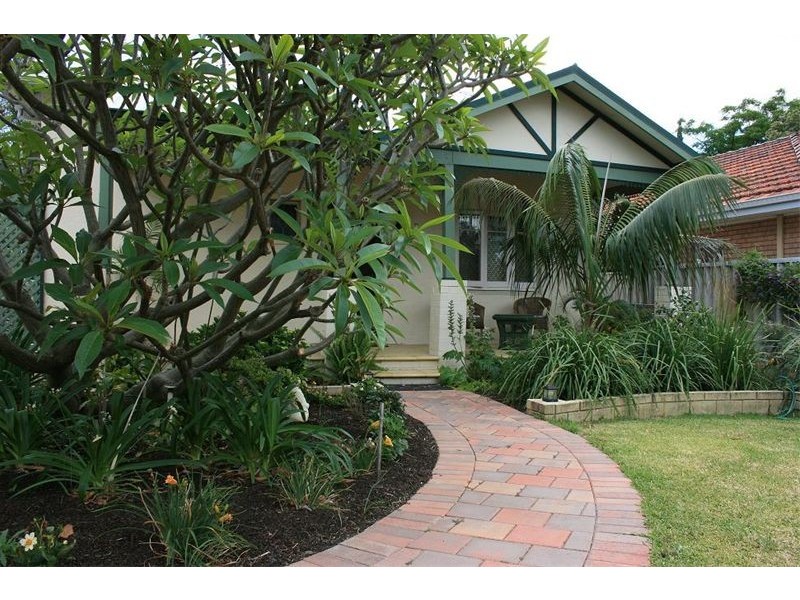 111 Mackie Street, Victoria Park WA 6100