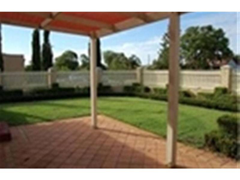 11 Quinn Avenue, Bentley WA 6102