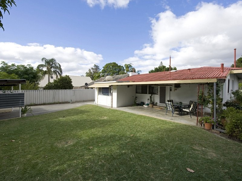 53 Alvah Street, St James WA 6102