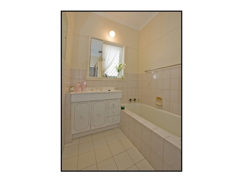 53 Alvah Street, St James WA 6102