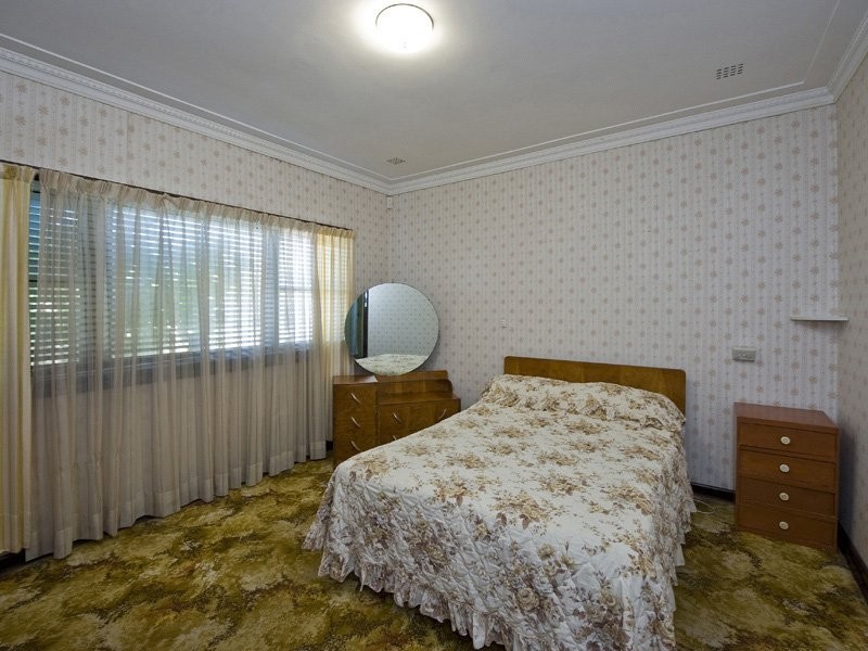 61 Alvah Street, St James WA 6102