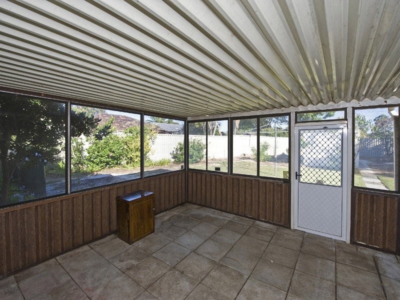 61 Alvah Street, St James WA 6102