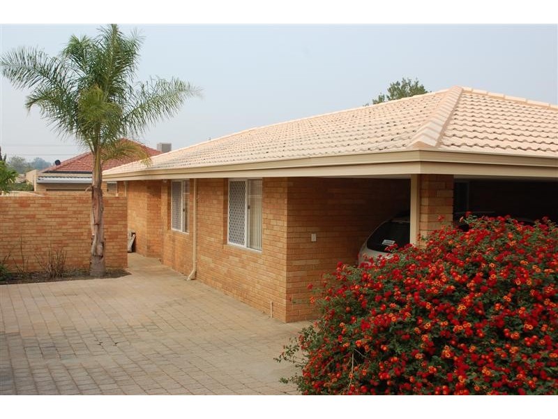 4/8 Hubert Street, East Victoria Park WA 6101