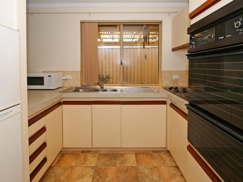2C Connelly Way, Booragoon WA 6154