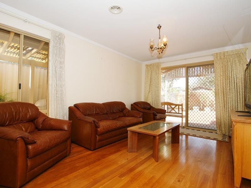 2C Connelly Way, Booragoon WA 6154