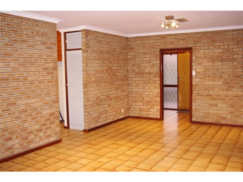 28 Clarke Street, East Cannington WA 6107