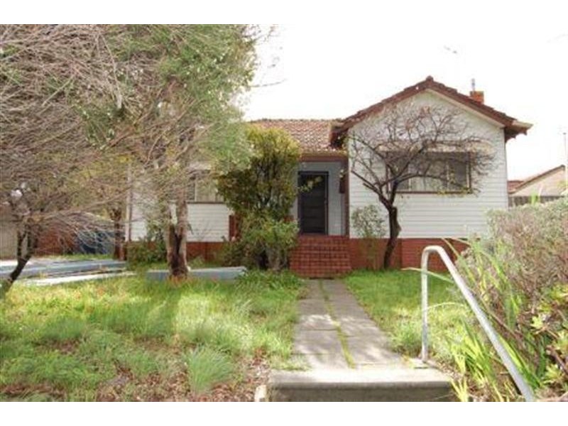 18 Jarrah Road, East Victoria Park WA 6101