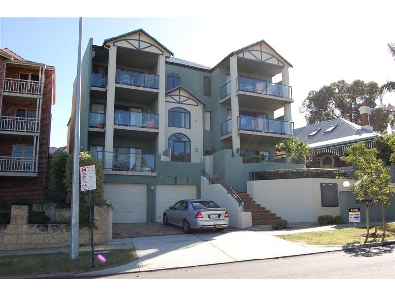 4/14 Waterloo Crescent, East Perth WA 6004