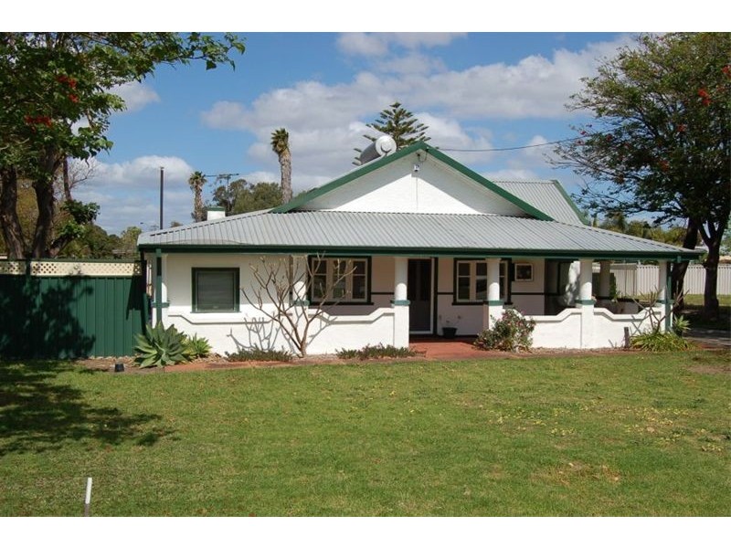 107 Ladywell Street, Beckenham WA 6107